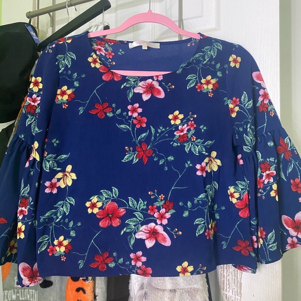 Blue flower shirt